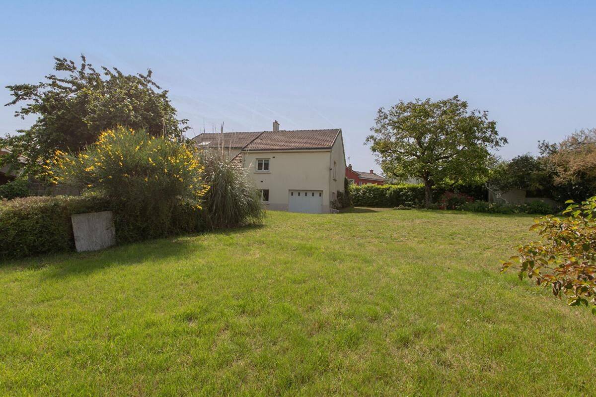 Maison 6 pièces 129 m² · à Gorges · 128,7 m² · 273 000 €