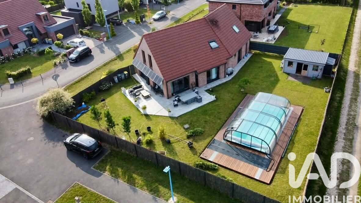 Maison 8 pièces 170 m² · à Allennes-les-Marais · 170 m² · 598 000 €