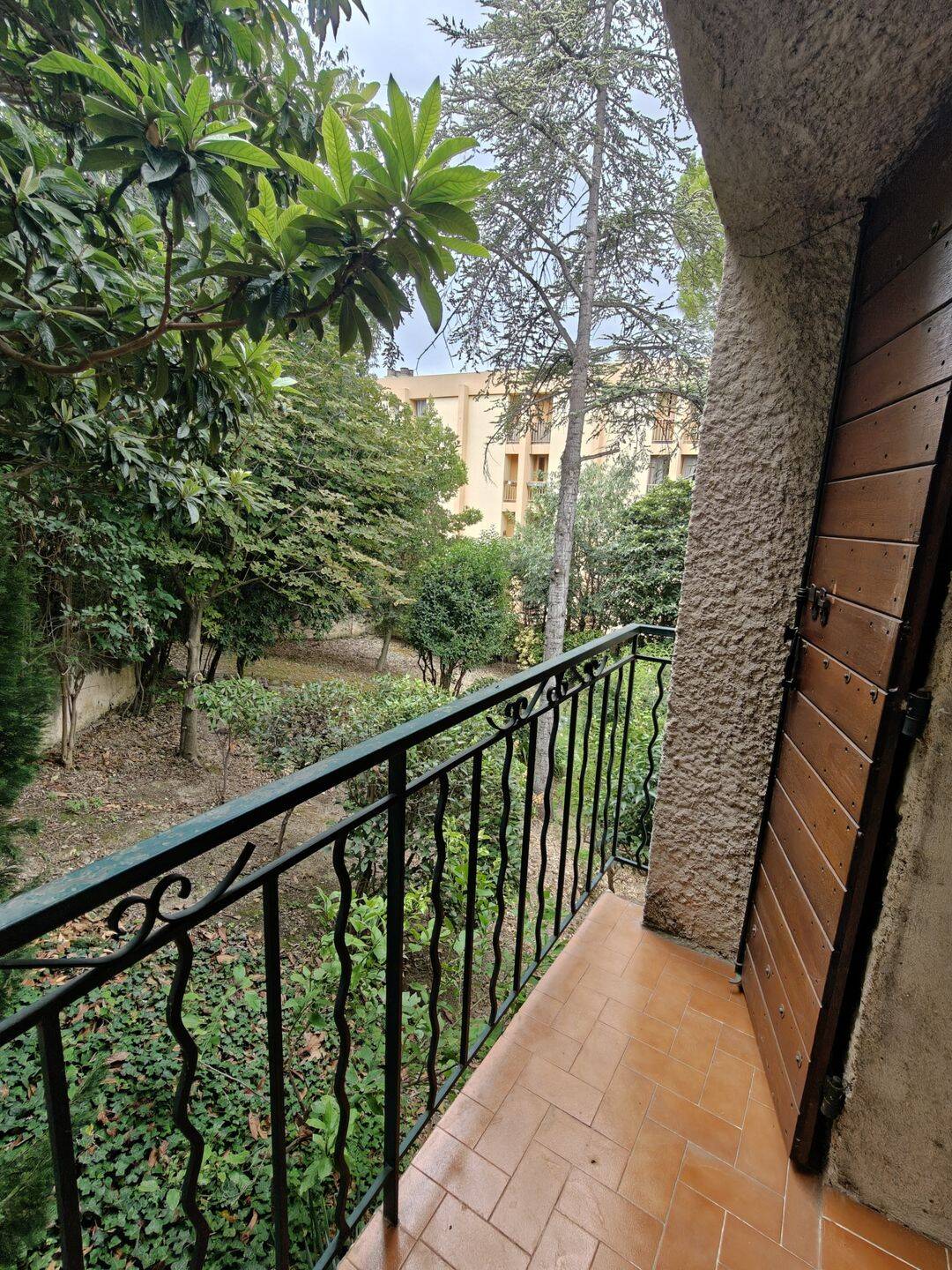 Maison 7 pièces 209 m² · à Marseille 4ème Arrondissement · 208,6 m² · 3 170 €