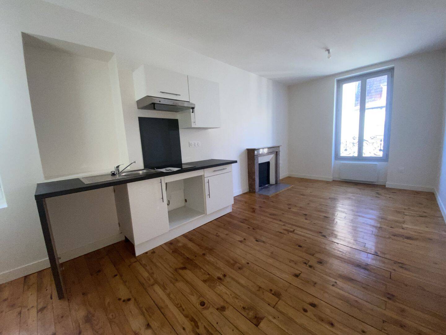 Appartement 2 pièces 32 m² · à Aigueperse · 32,3 m² · 420 €/mois
