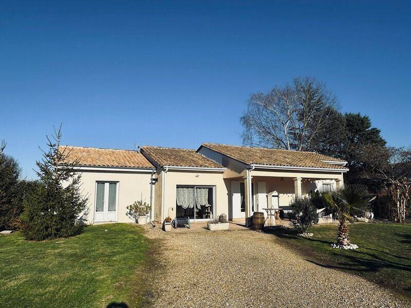Maison 5 pièces 115 m² · à La Force · 115 m² · 242 000 €