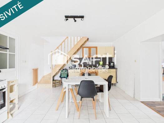 Maison à vendre 207 000 € 4 pièces 2 chambres 91 m² 658 m² de terrain Nord Surgères 17700