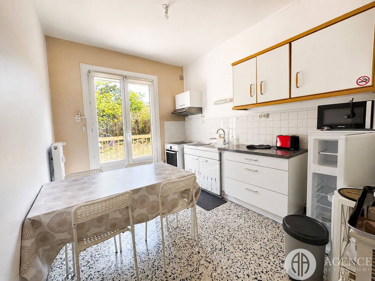 Appartement 3 pièces 45 m² · à Roussillon · 45 m² · 650 €