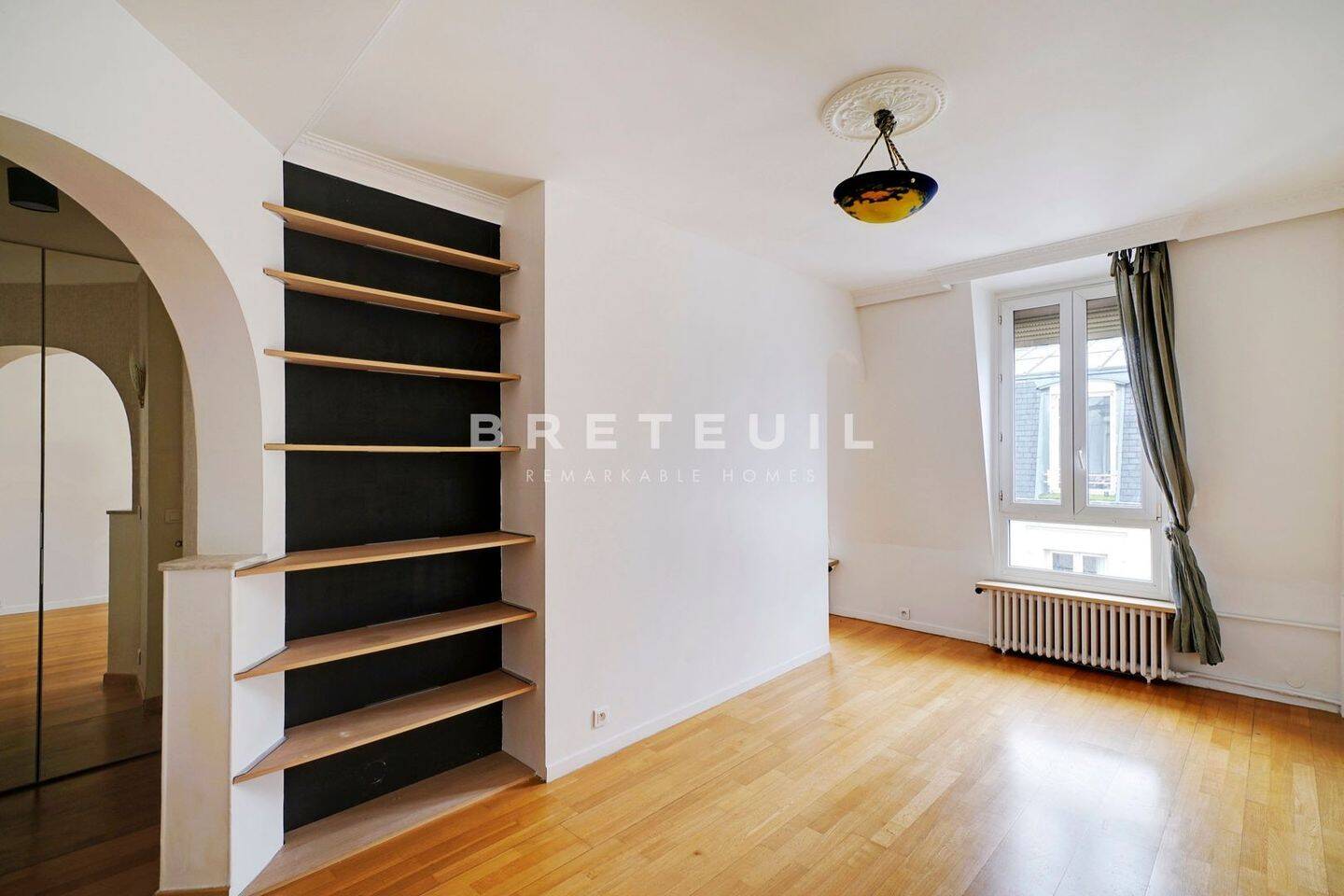 Appartement 2 pièces 33 m² · à Paris 7ème Arrondissement · 32,9 m² · 450 000 €
