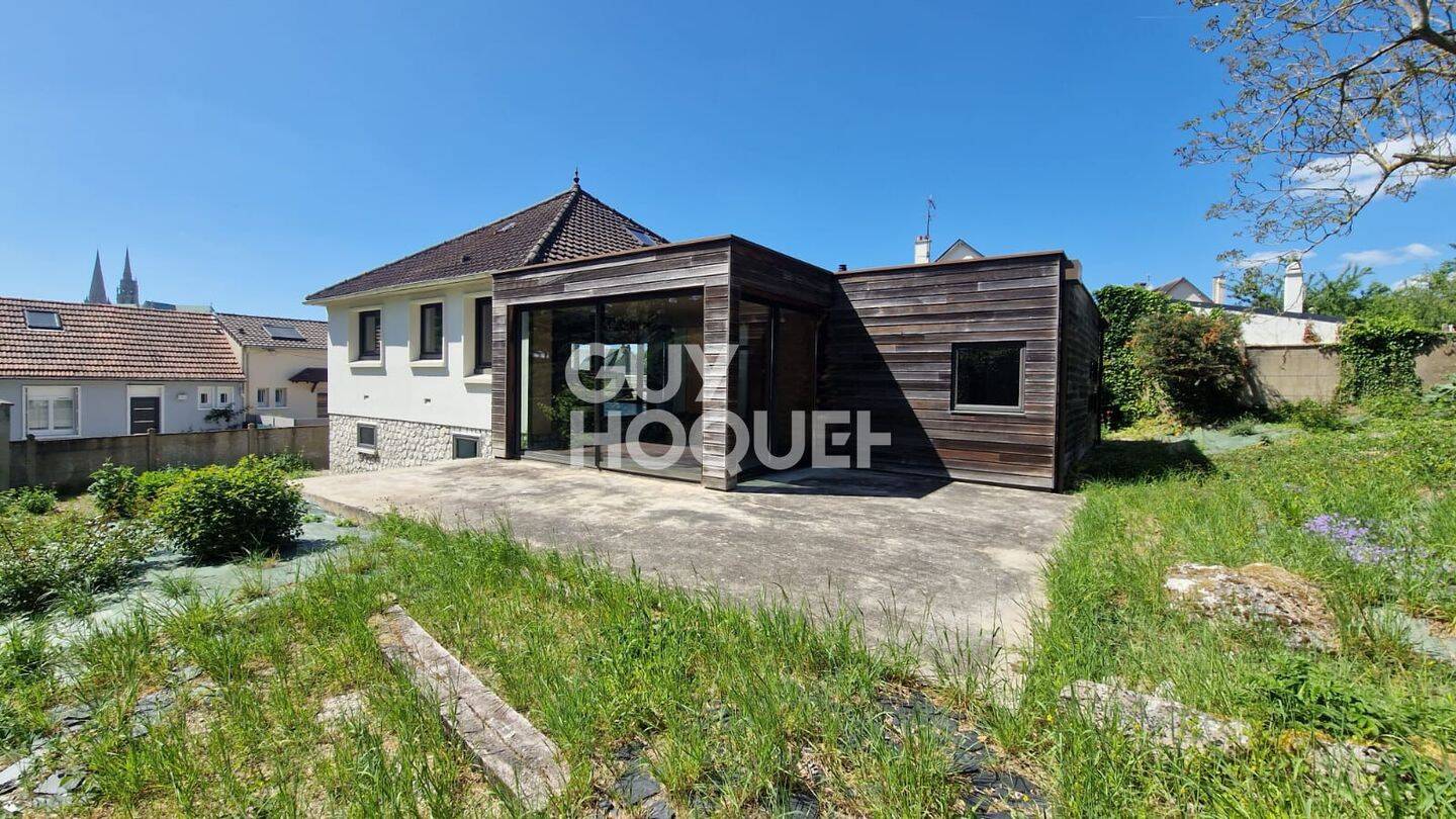 Maison 6 pièces 166 m² · à Chartres · 166 m² · 450 000 €