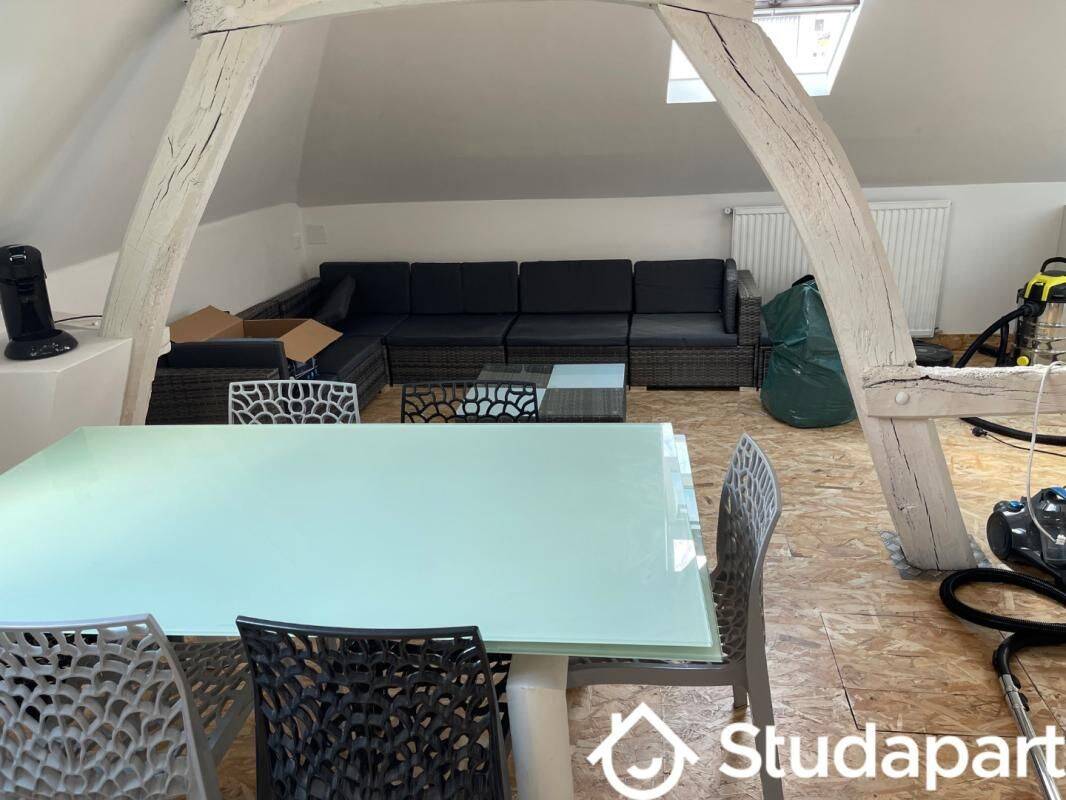 1 pièce 9 m² · à Angers · 9 m² · 469 €/mois