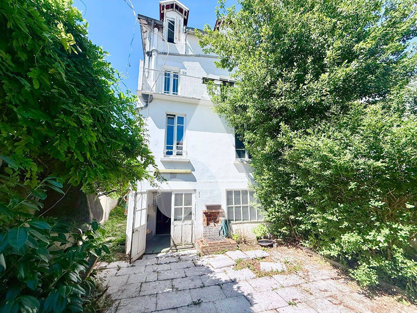 Maison 6 pièces 124 m² · à Creil · 124 m² · 211 470 €