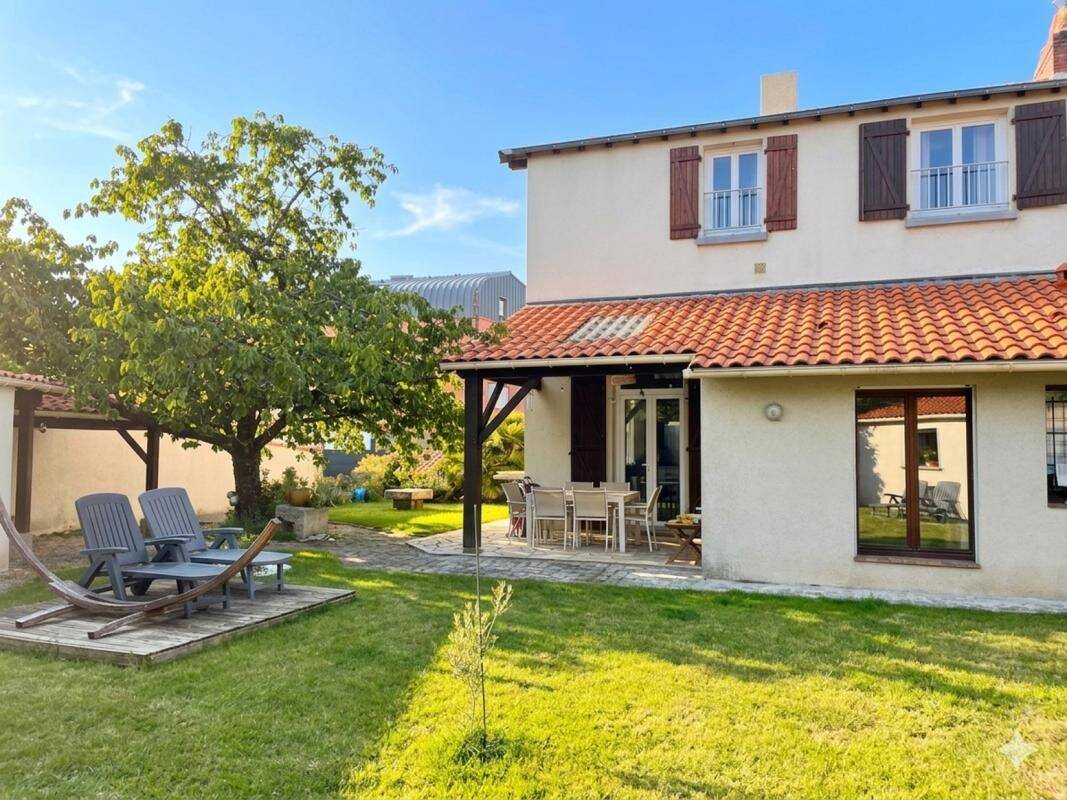 Maison 6 pièces 117 m² · à Nantes · 117 m² · 465 000 €