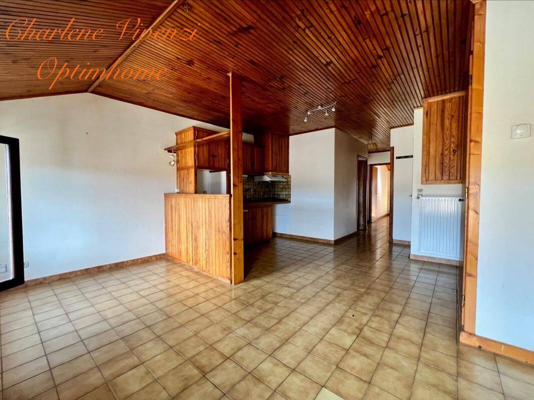 Maison 6 pièces 94 m² · à La Llagonne · 94 m² · 190 000 €