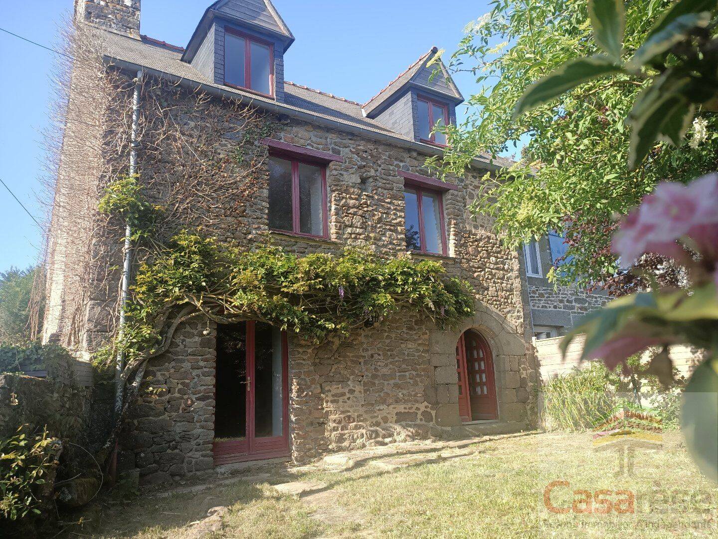 Maison 4 pièces 97 m² · à Mesnil-Roc'H · 97 m² · 189 000 €