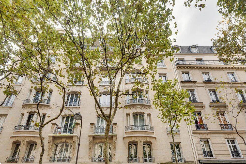 Appartement 2 pièces 46 m² · à Paris 16ème Arrondissement · 46 m² · 1 695 €