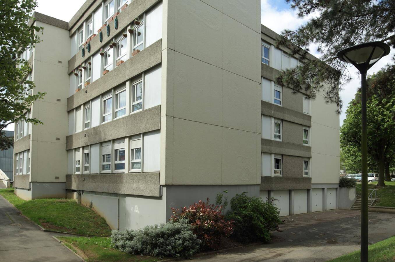 Appartement 4 pièces 74 m² · à Hérouville-Saint-Clair · 74 m² · 656 €
