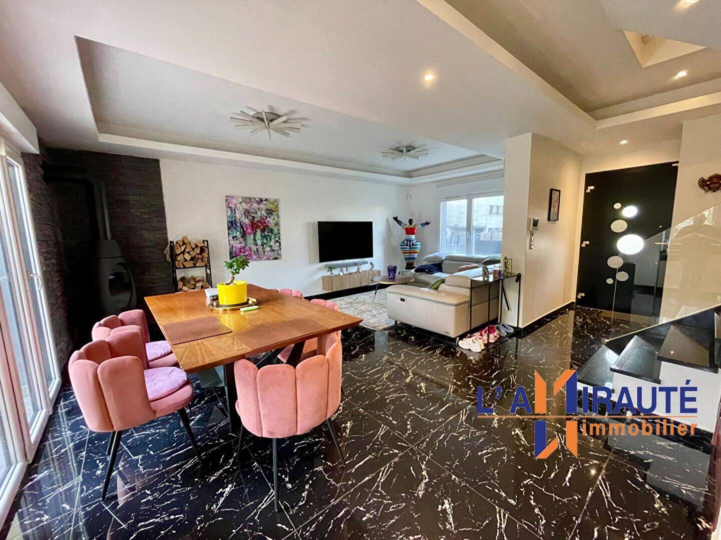 Maison 9 pièces 197 m² · à Houilles · 197 m² · 879 000 €