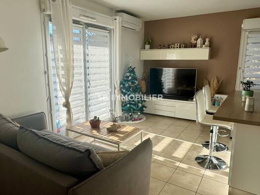 Appartement à vendre - Première occupation 199 000 € 2 pièces 1 chambre 42 m² RDC/3 Centre Nord Est Saint-Symphorien-d'Ozon 69360