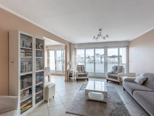 Appartement à vendre 299 000 € 4 pièces 2 chambres 87,5 m² 7ème étage Hôtel de Ville Créteil 94000