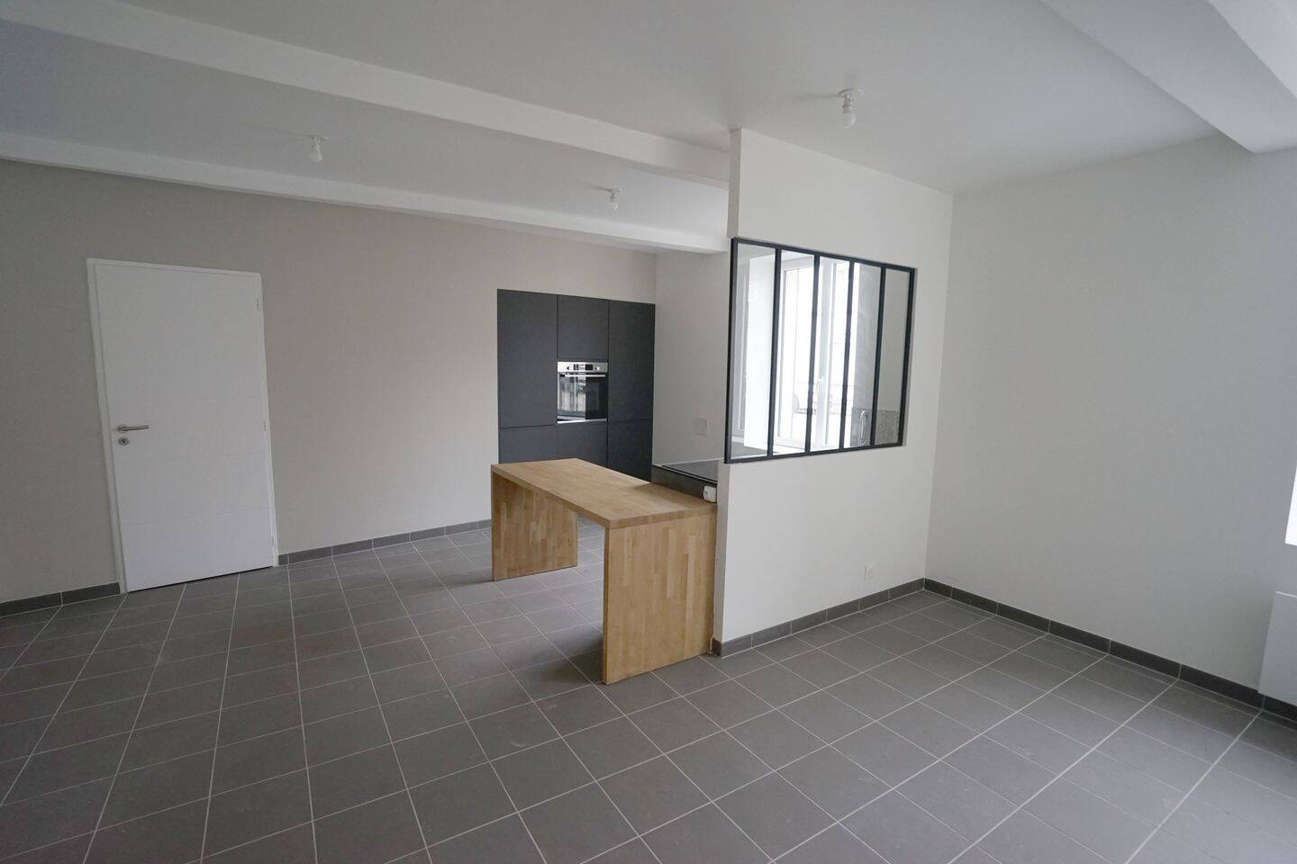 Appartement 4 pièces 102 m² · à Avelin · 102 m² · 980 €
