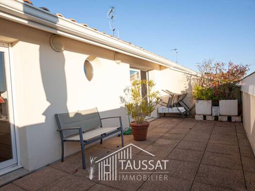 Duplex à vendre 298 000 € 3 pièces 2 chambres 64,4 m² Étage 1/2 Lanton 33138