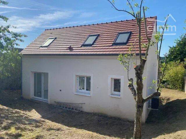 Maison 5 pièces 88 m² · à La Ville-du-Bois · 88 m² · 339 000 €