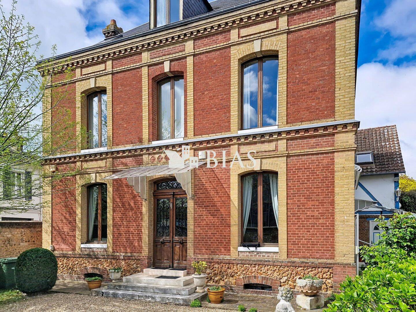 Maison 7 pièces 250 m² · à Louviers · 250 m² · 439 000 €