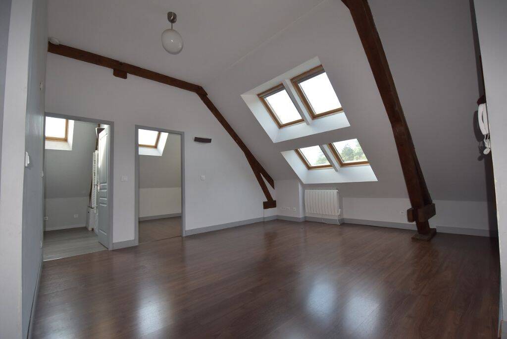 Appartement 3 pièces 55 m² · à Lons-le-Saunier · 55 m² · 590 €
