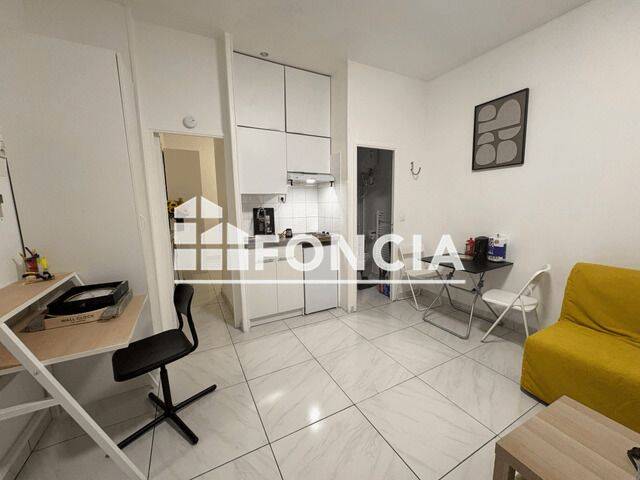 Appartement 1 pièce 27 m² · à Lille · 27,4 m² · 615 €