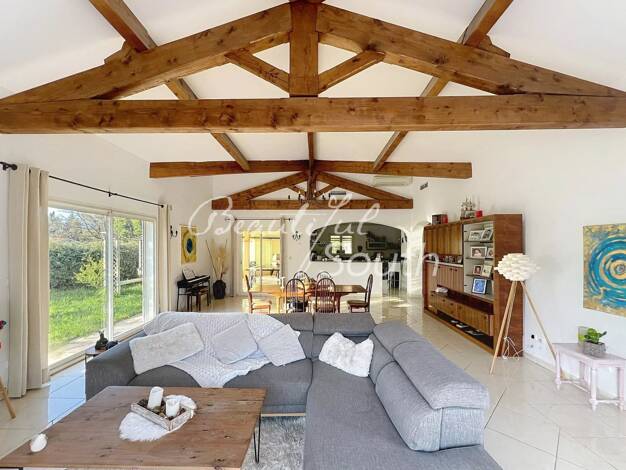 Maison à vendre 758 000 € 8 pièces 7 chambres 283,5 m² 2 147 m² de terrain Nord Toulouges 66350