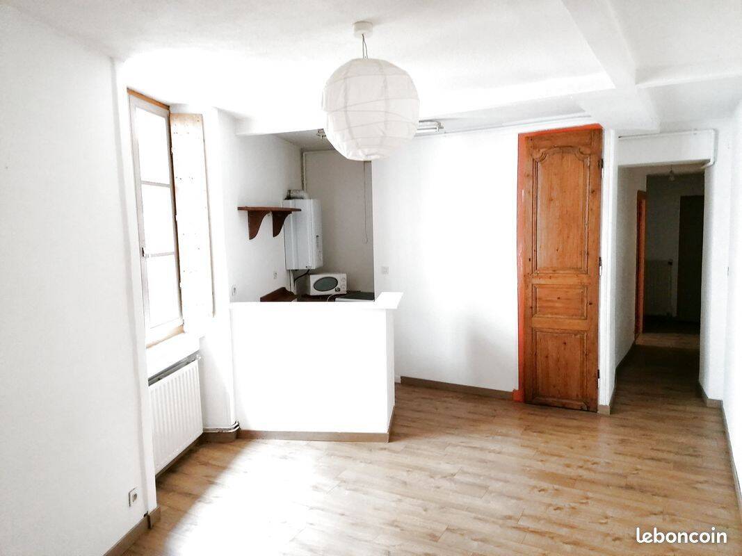 3 pièces 57 m² · à Lyon 1er Arrondissement · 57 m² · 915 €/mois