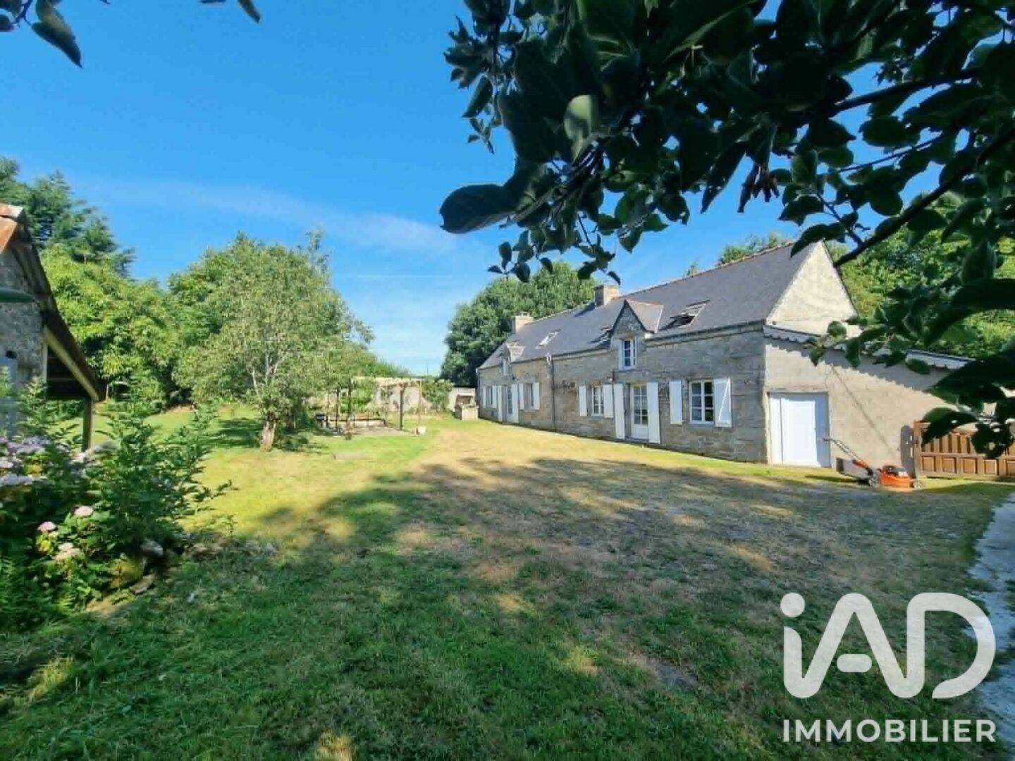 Maison 7 pièces 122 m² · à Melrand · 121,5 m² · 252 000 €