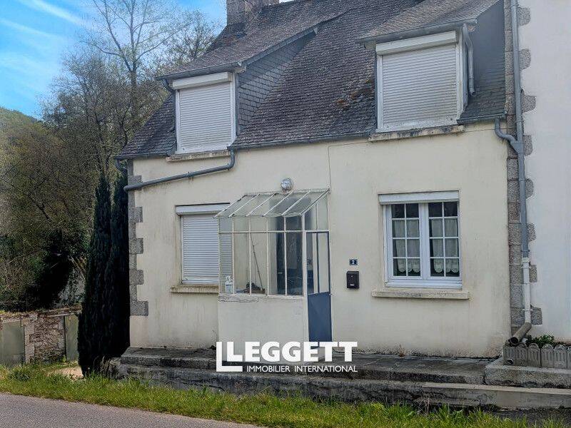 Maison 8 pièces 72 m² · à Berrien · 72 m² · 104 500 €