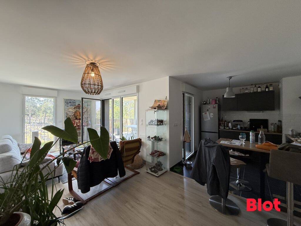 Appartement 3 pièces 67 m² · à Rennes · 67,2 m² · 945 €
