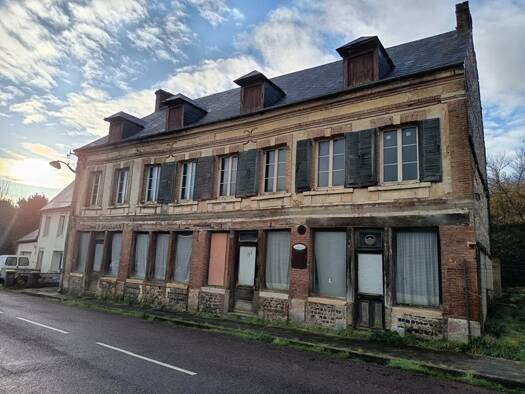 Maison à vendre 150 000 € 11 pièces 8 chambres 225 m² 650 m² de terrain Bec-de-Mortagne 76110