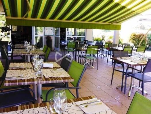 Restaurant à vendre Fonds de commerce 380 000 € 300 m² d'espace de restauration Toulonjac 12200