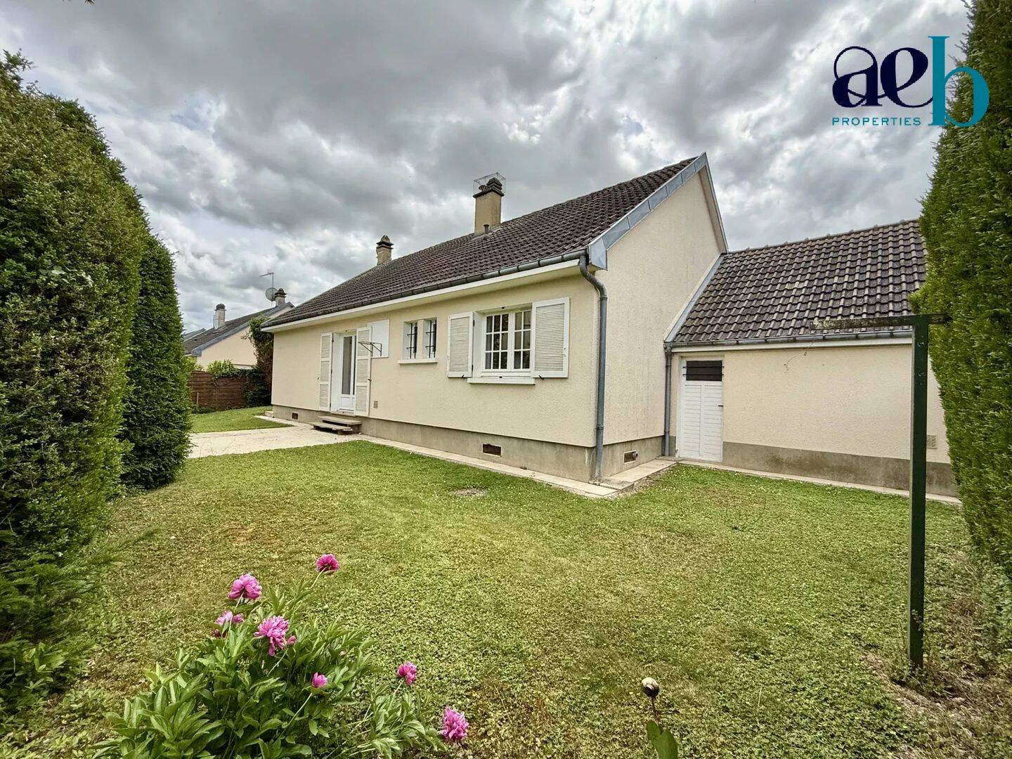 Maison 6 pièces 121 m² · à La Rivière-de-Corps · 121 m² · 195 000 €