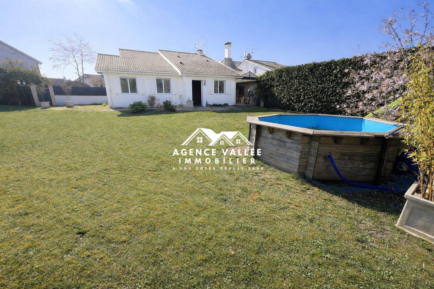 Maison 6 pièces 100 m² · à Saint-Germain-lès-Corbeil · 100 m² · 309 000 €