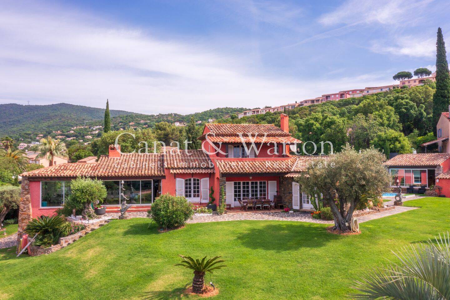 Maison 7 pièces 250 m² · à Cavalaire-sur-Mer · 250 m² · 1 560 000 €