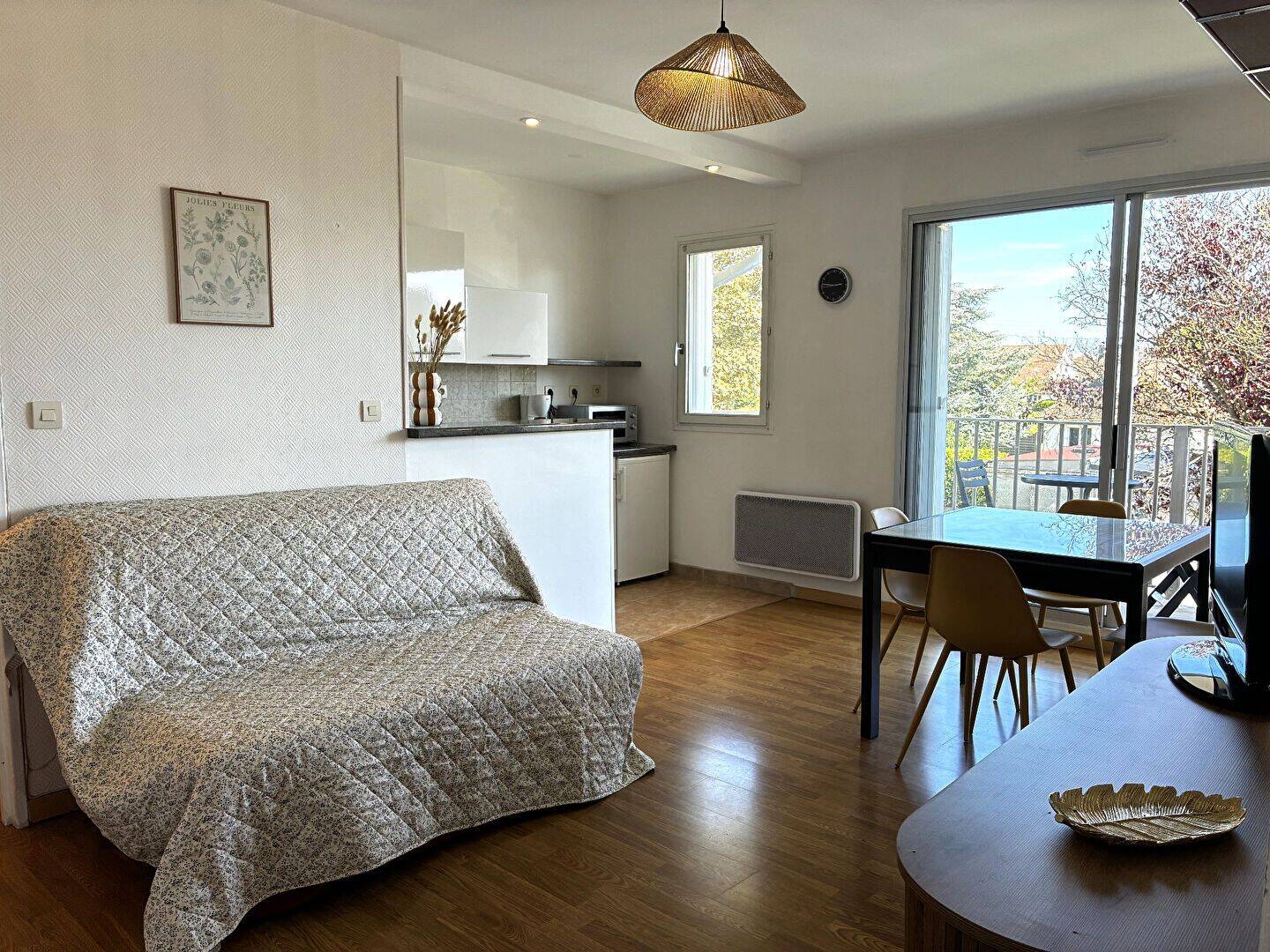 Appartement 3 pièces 48 m² · à Ouistreham · 47,7 m² · 695 €/mois