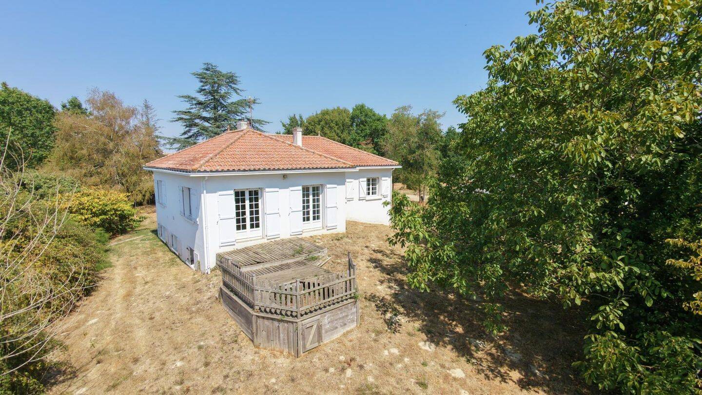 Maison 6 pièces 131 m² · à La Chapelle-Hermier · 131 m² · 249 900 €