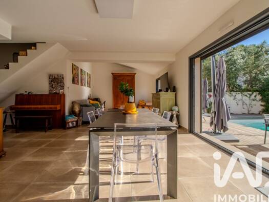 Maison à vendre 1 025 000 € 4 pièces 3 chambres 125 m² 500 m² de terrain Beaucours-La Gorguette-La Morvenede Sanary-sur-Mer 83110