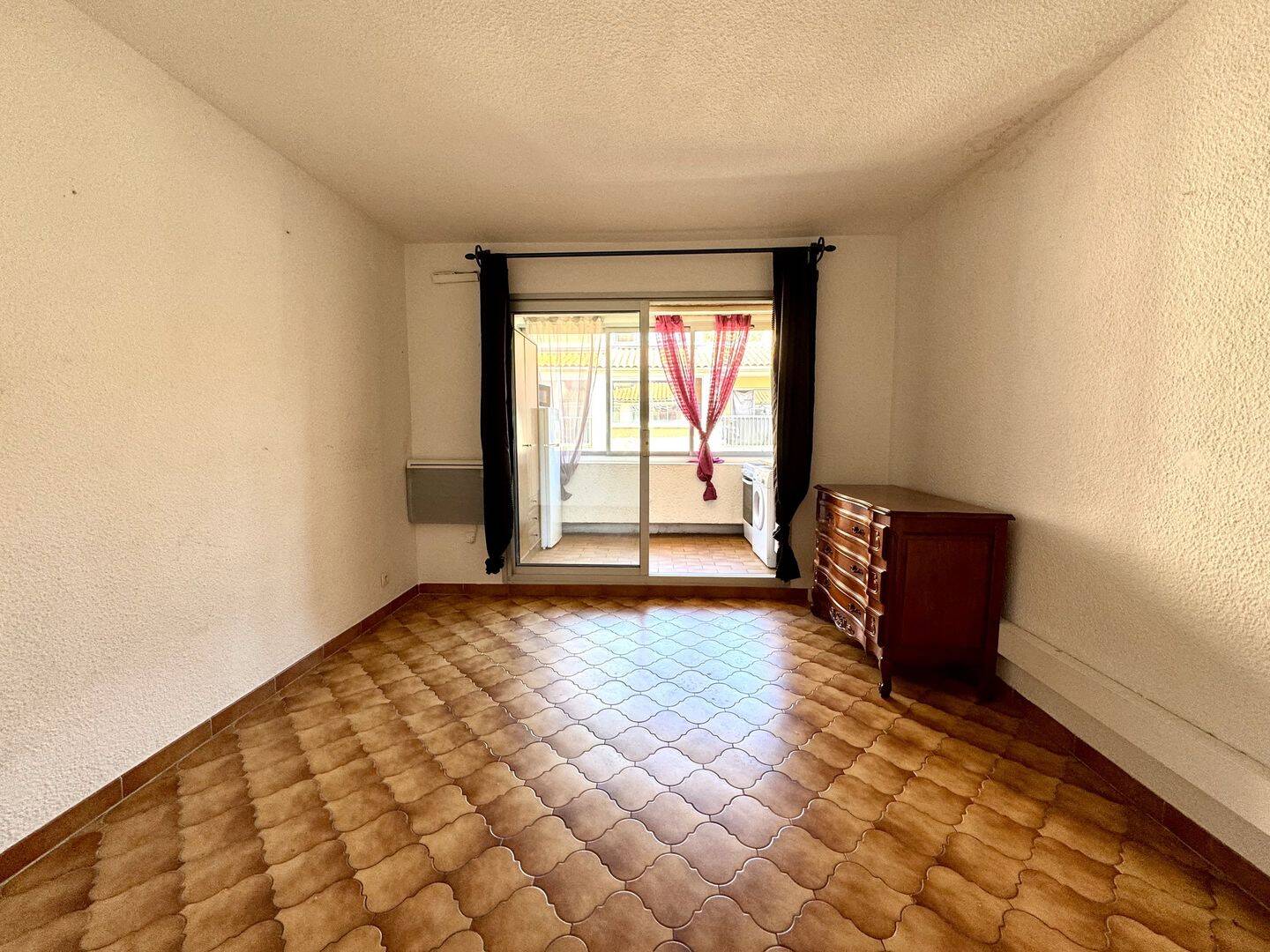 Appartement 1 pièce 24 m² · à Six-Fours-les-Plages · 24 m² · 93 000 €