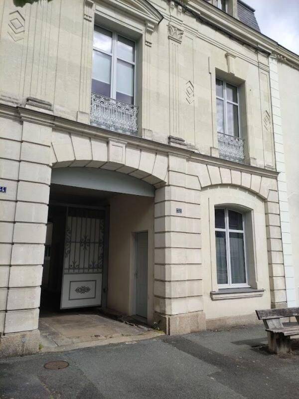 Appartement 1 pièce 52 m² · à Cholet · 52 m² · 625 €