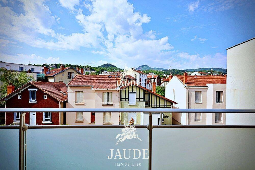 Appartement 4 pièces 81 m² · à Chamalières · 80,7 m² · 294 000 €