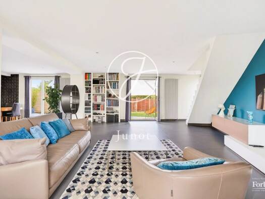 Maison à vendre 1 080 000 € 6 pièces 4 chambres 197 m² 533 m² de terrain Plaine des Courlis Croissy-sur-Seine 78290