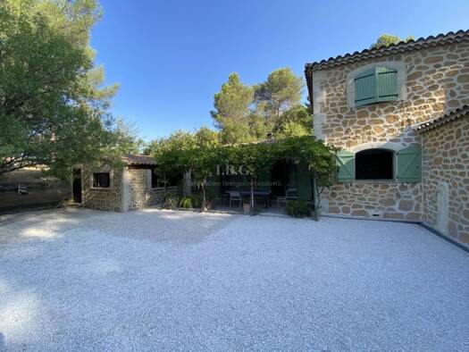 Maison à vendre 898 000 € 5 pièces 4 chambres 130 m² 7 500 m² de terrain La Bouilladisse 13720