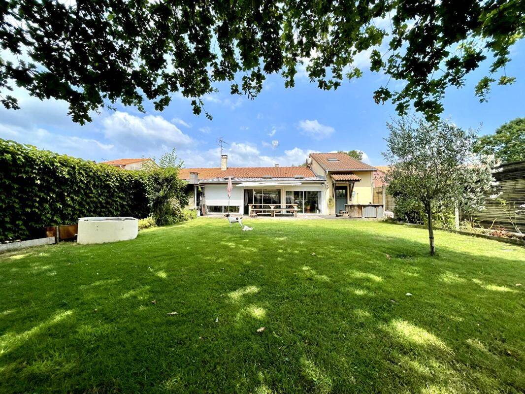 Maison 4 pièces 118 m² · à Cestas · 118 m² · 336 000 €