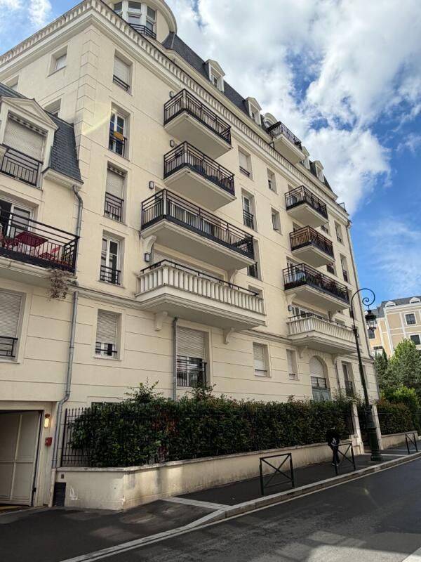 Appartement 3 pièces 60 m² · à Puteaux · 60,2 m² · 546 000 €