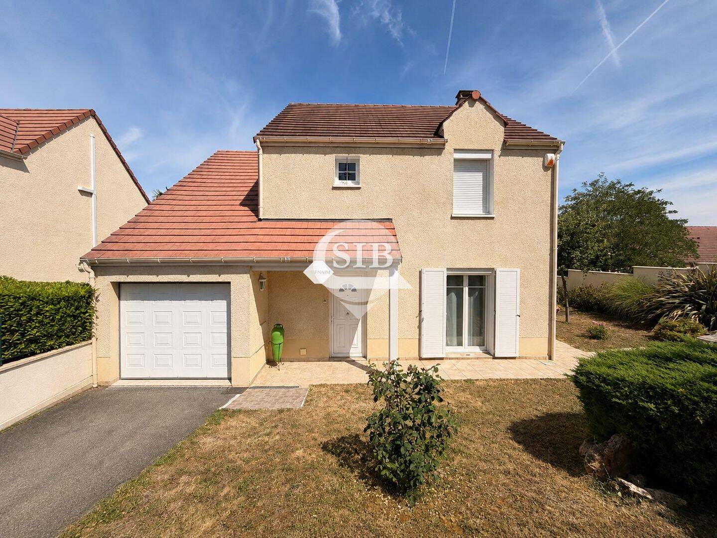 Maison 6 pièces 111 m² · à La Ville-du-Bois · 111 m² · 395 000 €