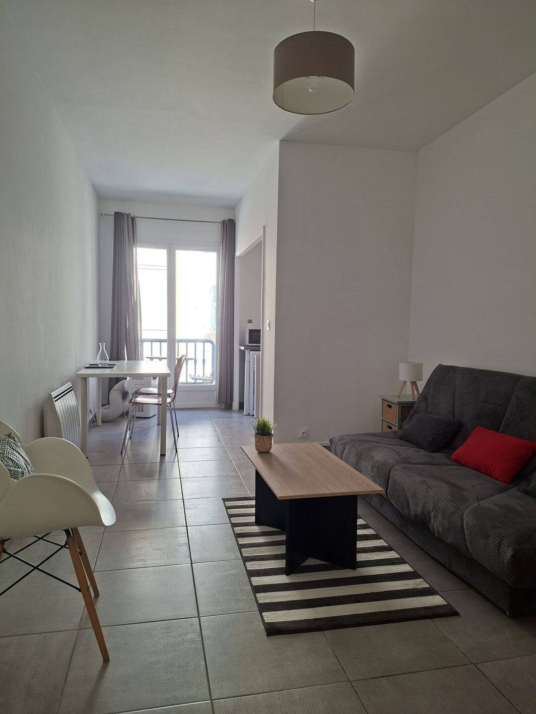 Appartement 1 pièce 25 m² · à Nice · 25,4 m² · 770 €