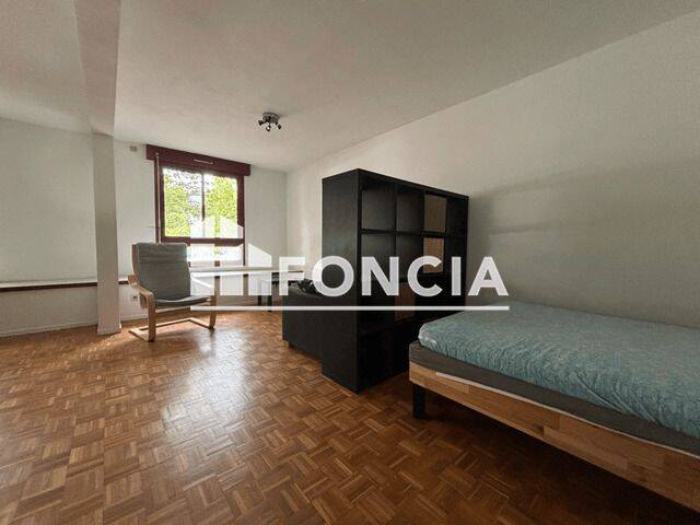Appartement 1 pièce 33 m² · à Grenoble · 32,6 m² · 550 €