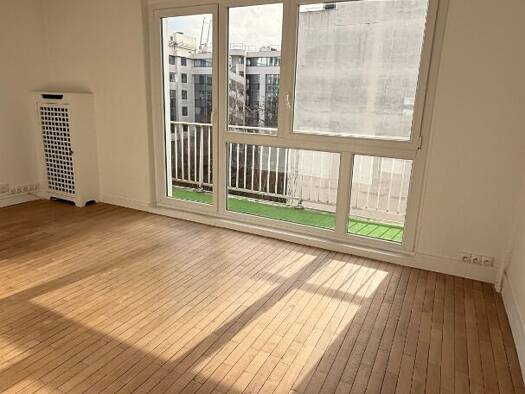 Appartement à louer 1 350 € 2 pièces 1 chambre 45 m² Étage 4/4 Aristide Briand Montrouge 92120