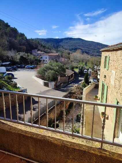 Appartement 2 pièces 52 m² · à Liausson · 52 m² · 590 €